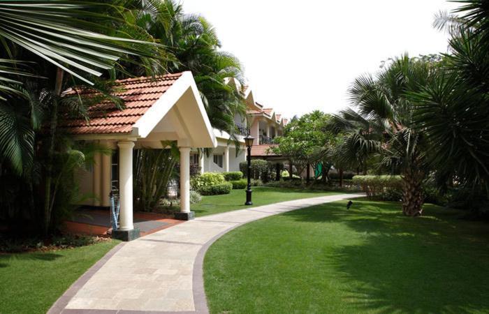 Palm Meadows Resort Bangalore Exterior foto